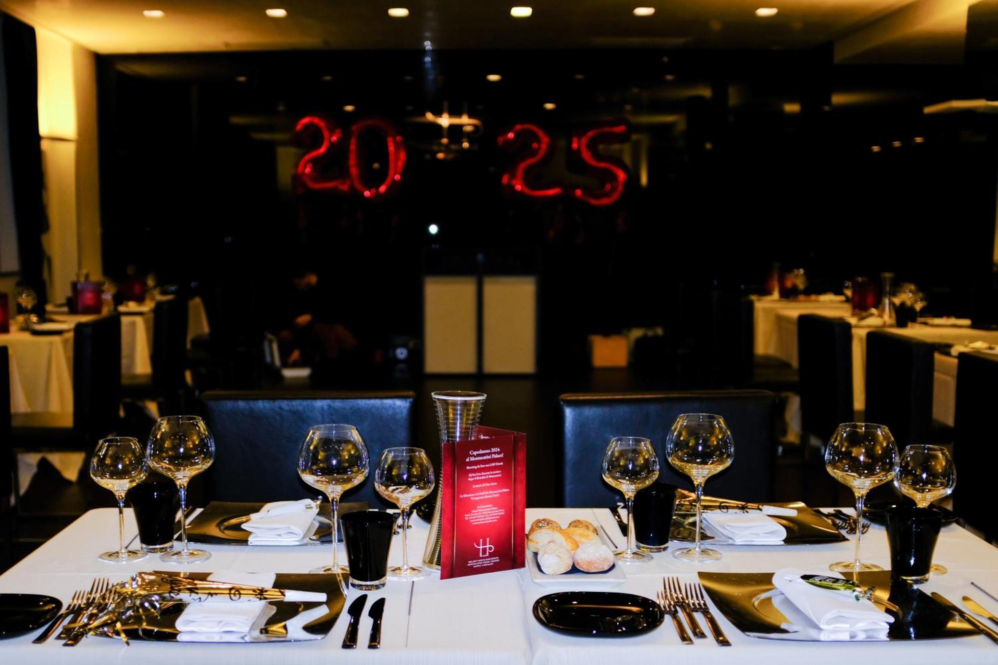 Lhp Hotel Montecatini Palace & Spa Dış mekan fotoğraf Restaurant 20.25